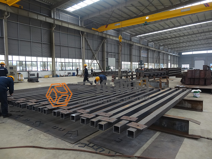 鋼結(jié)構(gòu)施工工藝拼裝