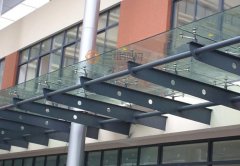 乍得機(jī)場(chǎng)航站樓鋼結(jié)構(gòu)工程雨棚