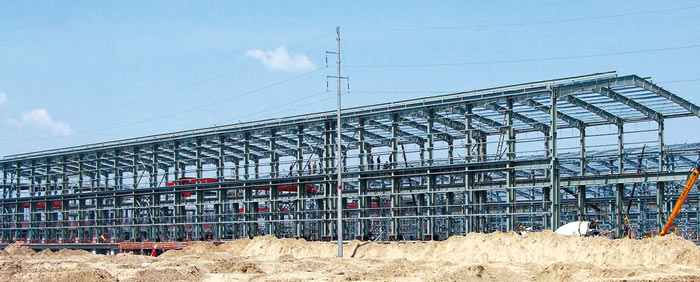 魏橋創(chuàng)業(yè)重鋼結(jié)構(gòu)廠(chǎng)房車(chē)間